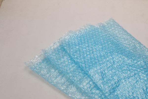 藍色氣泡膜(mó)氣泡袋(dài)