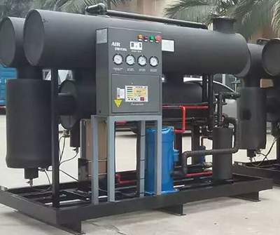 100立(lì)方冷凍(dong)式幹燥(zao)機