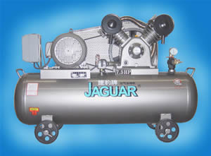 微(wei)油活塞(sāi)式空壓(ya)機