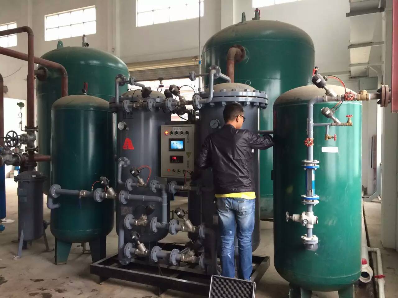 300立(lì)方制氮(dan)機