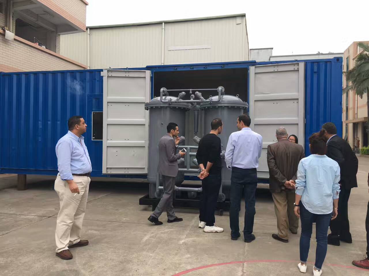 集裝箱(xiāng)移動制(zhì)氮機